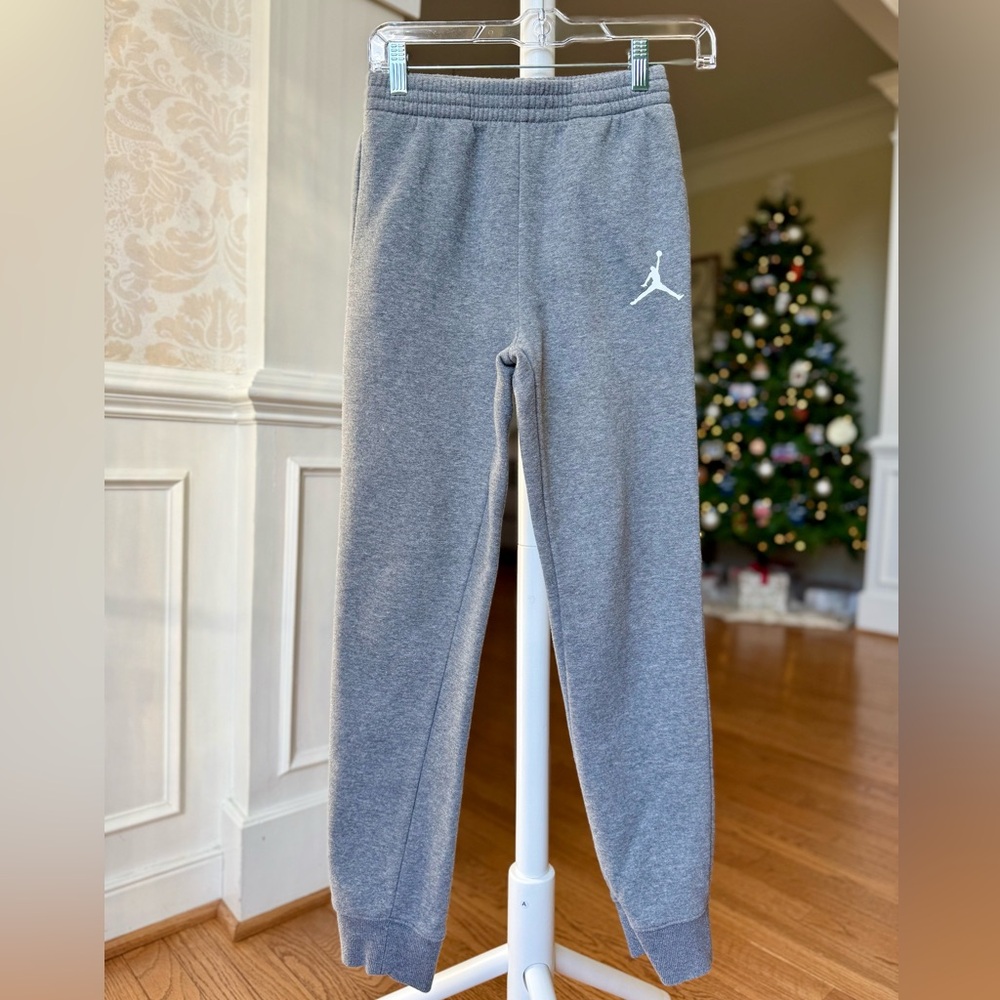 Jordan Kids Gray Sweatpants Joggers with White Screen Logo